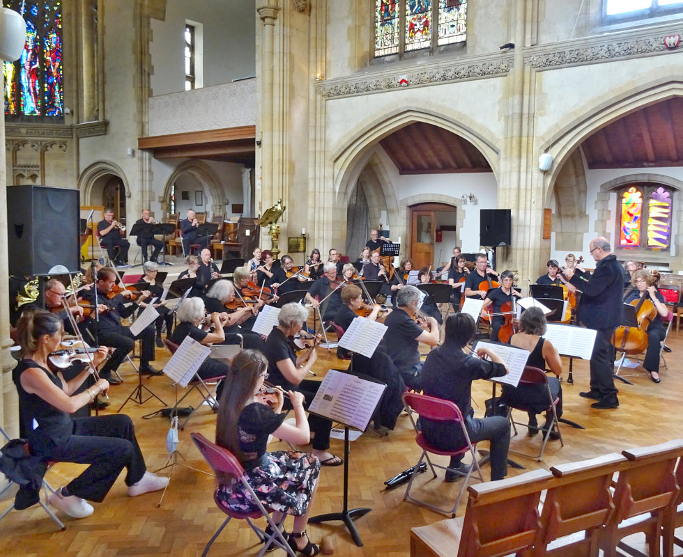 Rusty Players of Oundle Orchestra | A spirited 50 strong ametuer orchestra